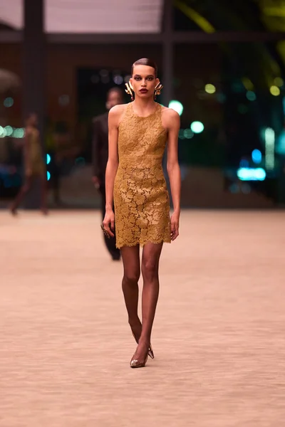 Look 42
